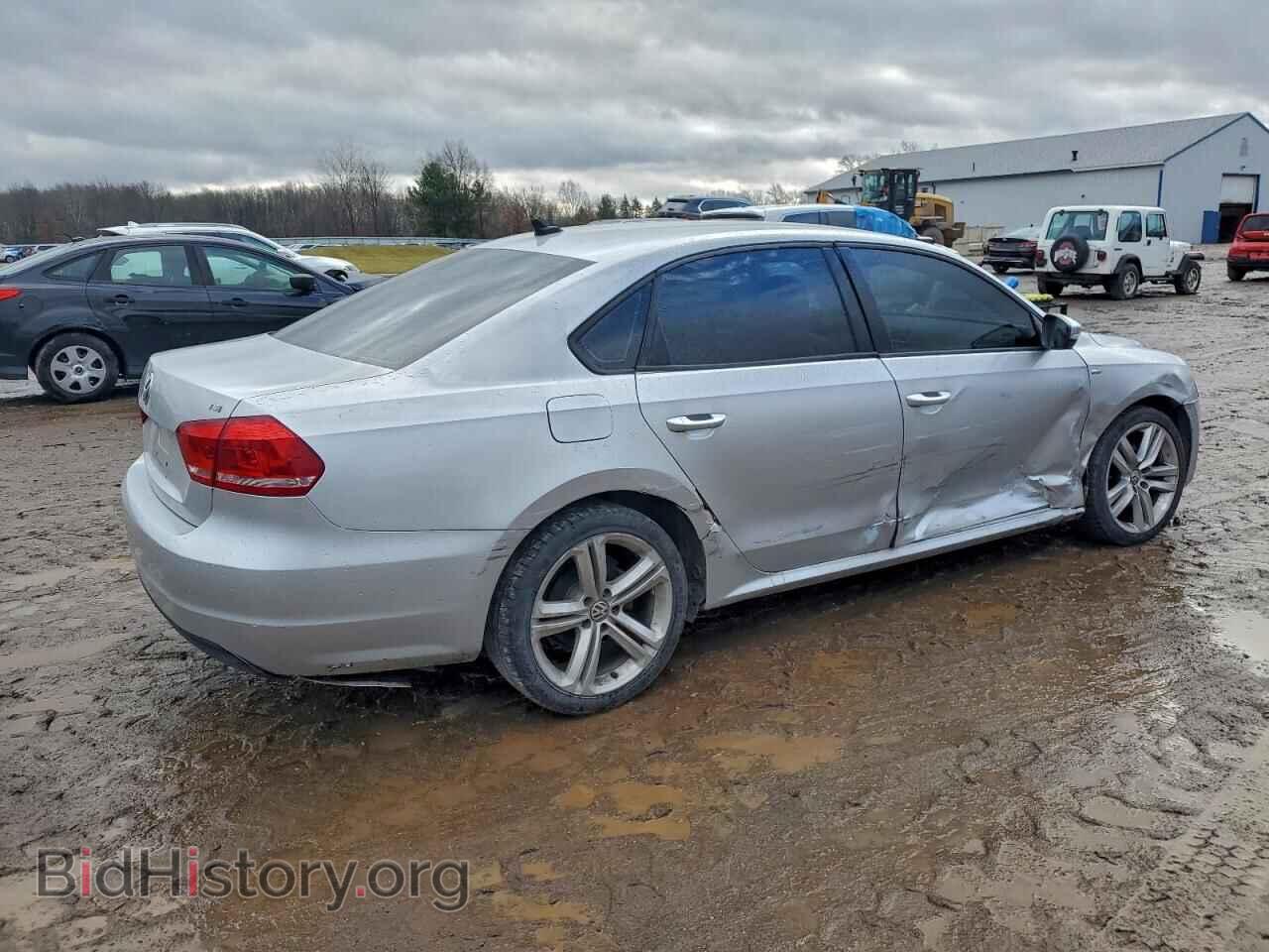 2015 VOLKSWAGEN PASSAT - VIN: 1VWAT7A31FC049001 - Фото 3