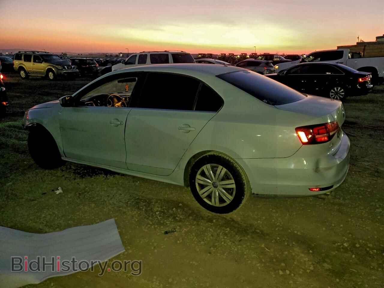 2017 VOLKSWAGEN JETTA - VIN: 3VW2B7AJ6HM405871 - Фото 2