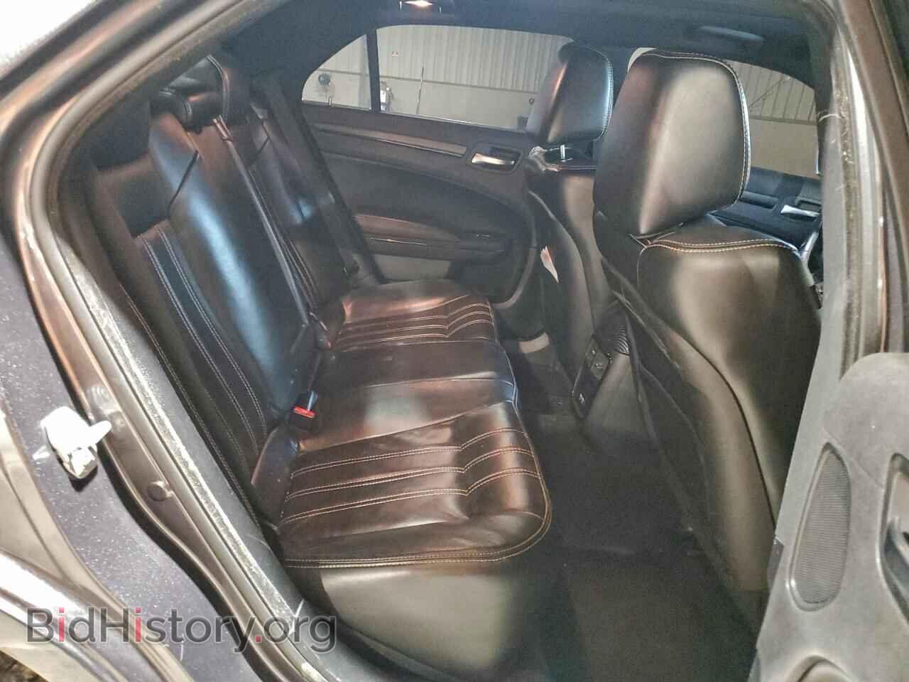 2016 CHRYSLER 300 - VIN: 2C3CCAGG3GH213063 - Фото 10