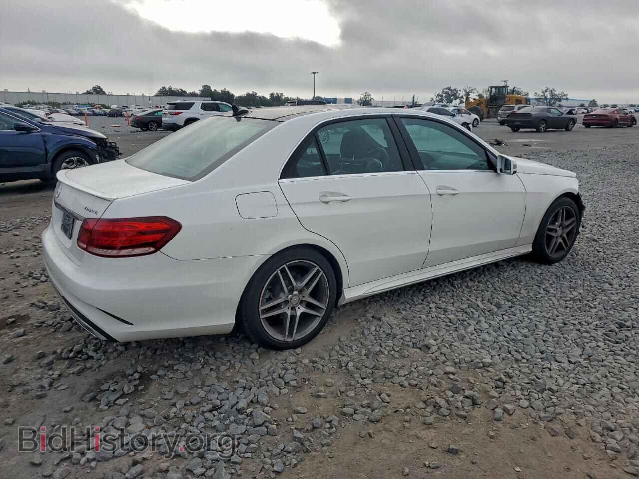 2015 MERCEDES-BENZ E-CLASS - VIN: WDDHF6HB9FB101678 - Фото 3