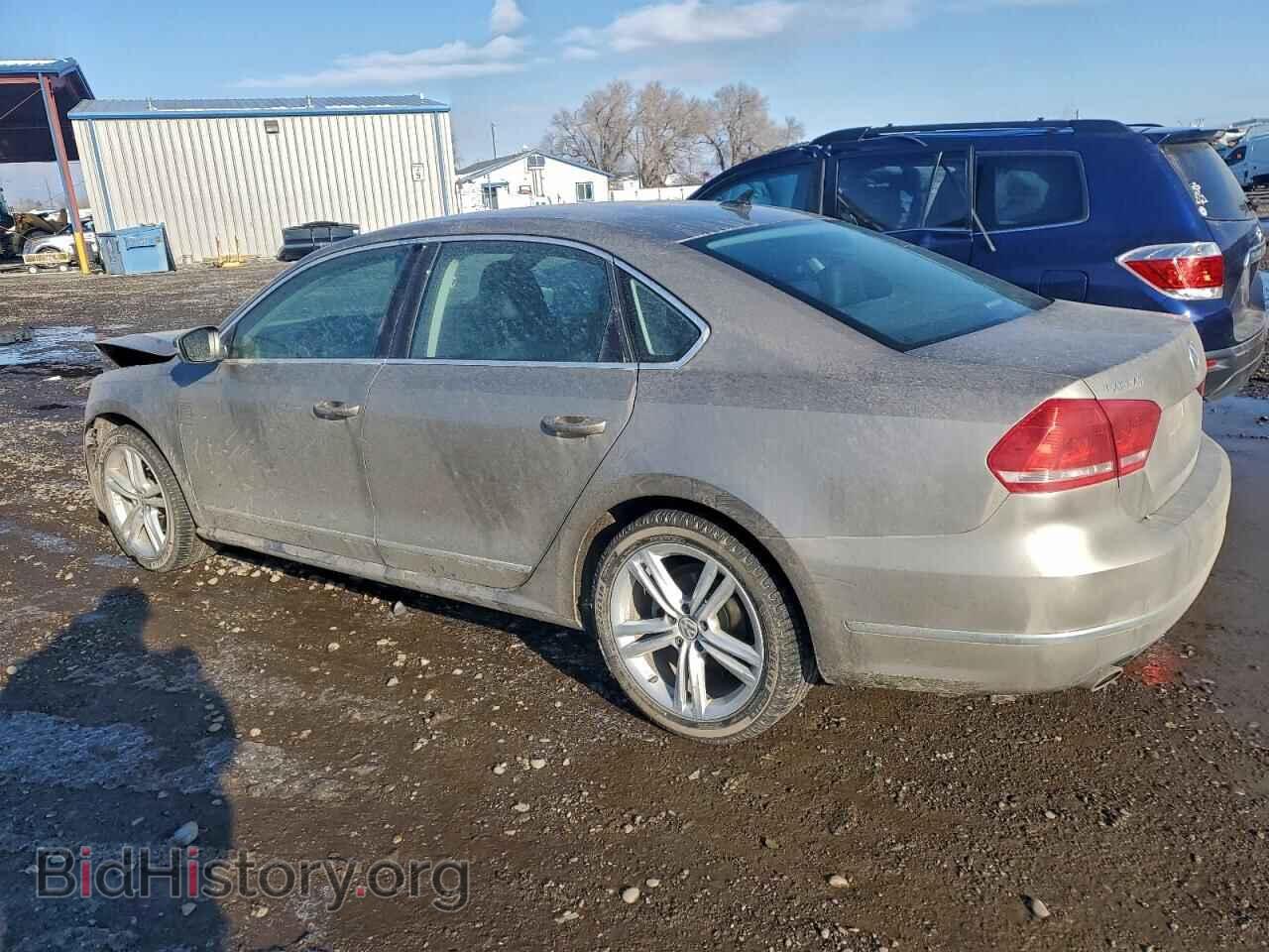 2015 VOLKSWAGEN PASSAT - VIN: 1VWCS7A36FC062855 - Фото 2