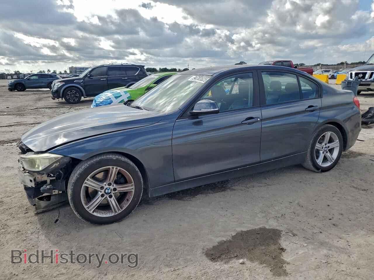Photo WBA3A5G51DNP22351 - BMW 3 SERIES 2013