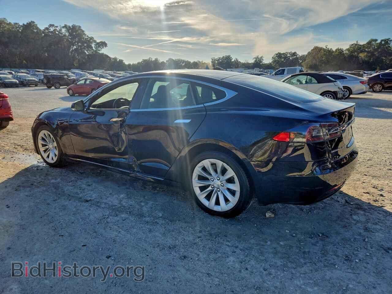 2017 TESLA MODEL S - VIN: 5YJSA1E2XHF185855 - Photo 2