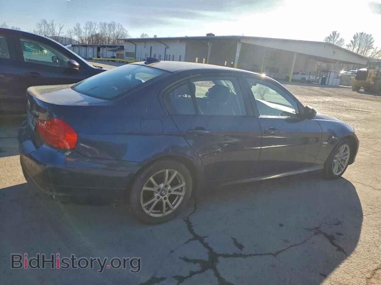 2011 BMW 3 SERIES - VIN: WBAPK7C51BA773224 - Фото 3
