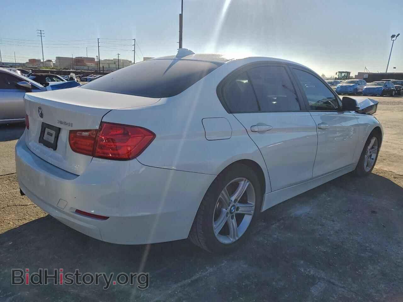 2013 BMW 3 SERIES - VIN: WBA3C1C5XDF435688 - Фото 3