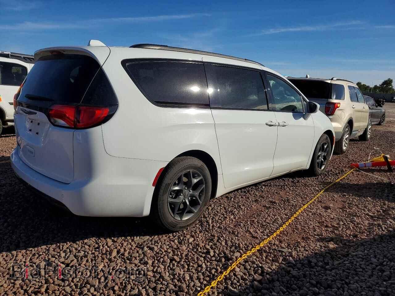 2018 CHRYSLER PACIFICA - VIN: 2C4RC1BG3JR155065 - Фото 3