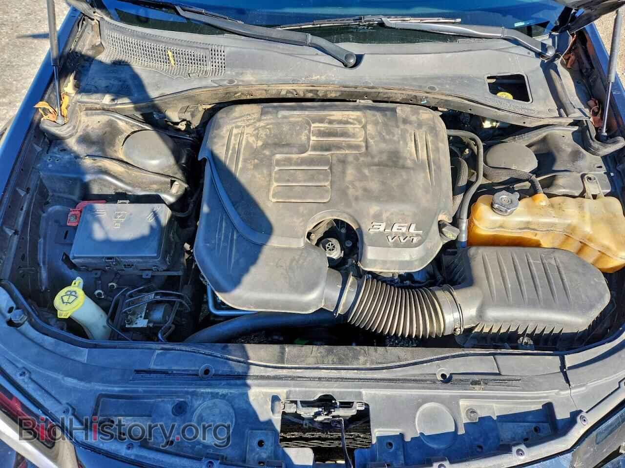 2016 CHRYSLER 300 - VIN: 2C3CCAEG2GH224073 - Фото 11