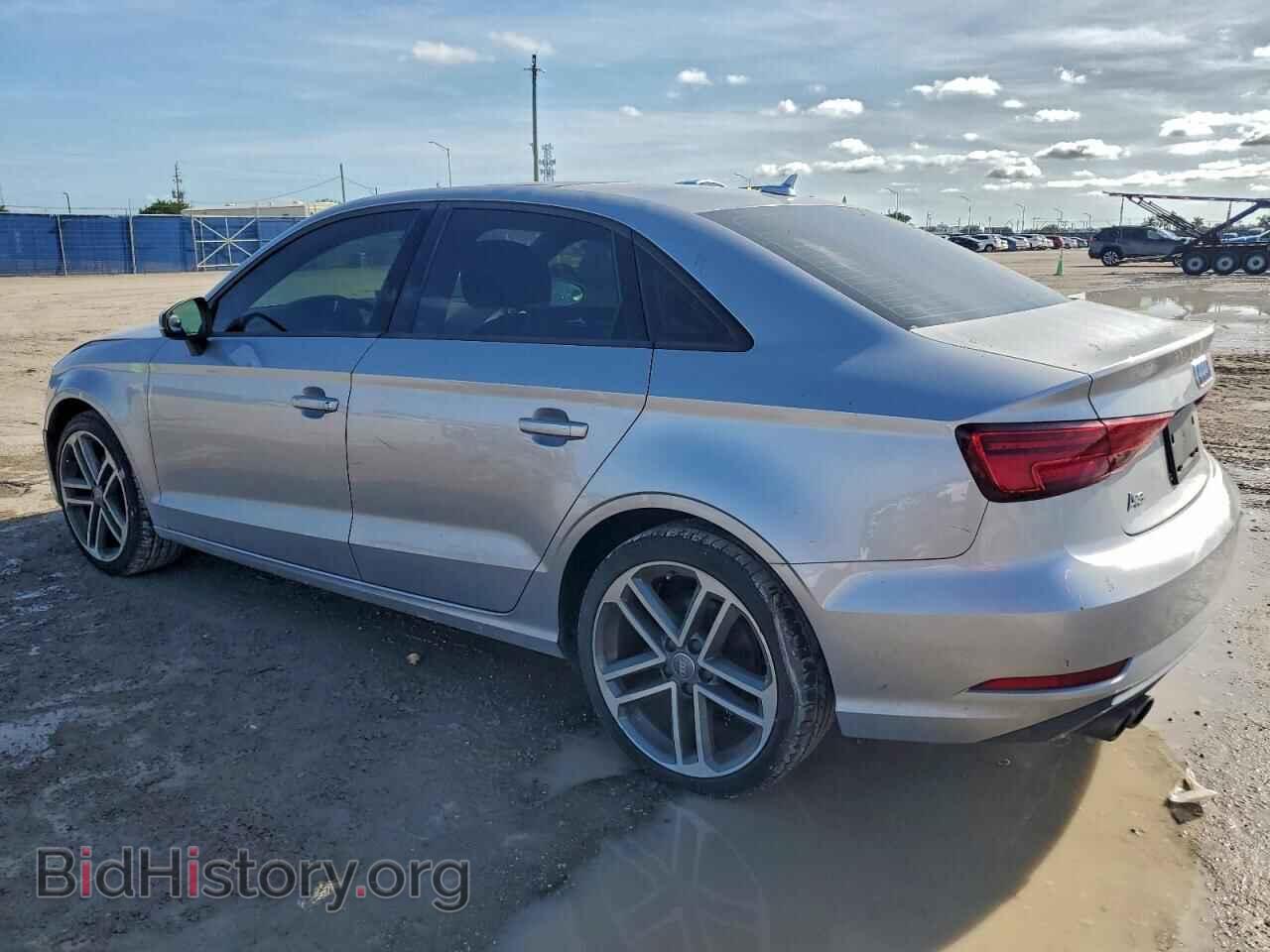 2018 AUDI A3 - VIN: WAUAUGFF2J1029876 - Photo 2