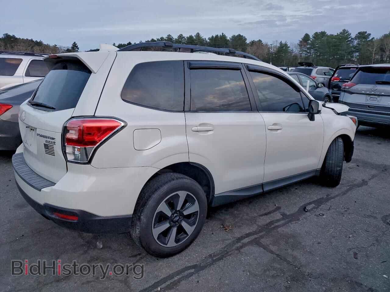 2017 SUBARU FORESTER - VIN: JF2SJAEC8HH455157 - Фото 3