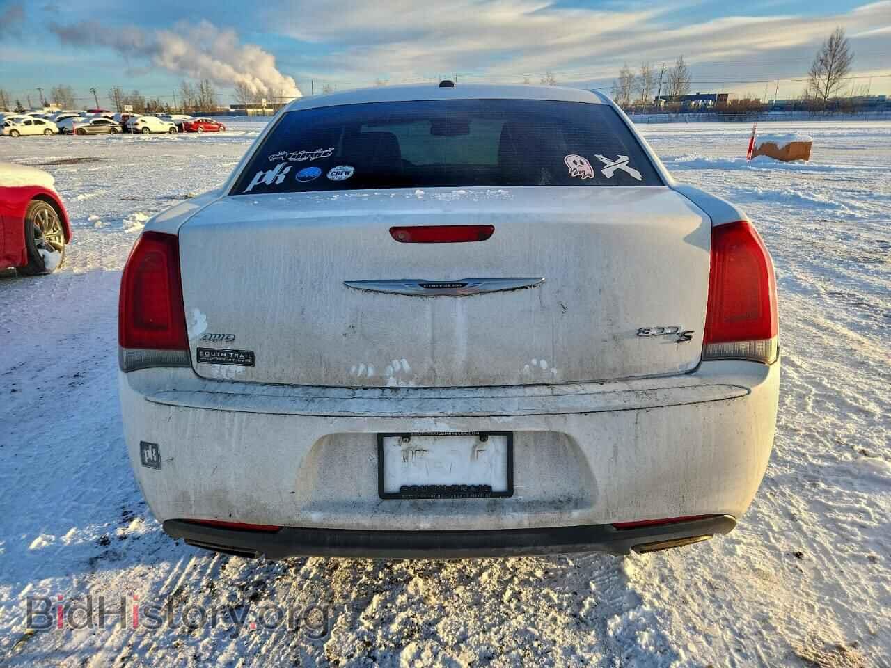 2016 CHRYSLER 300 - VIN: 2C3CCAGG4GH238909 - Фото 6