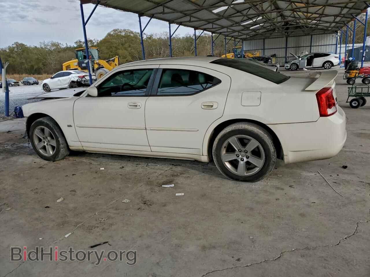 2010 DODGE CHARGER - VIN: 2B3CA3CV4AH142059 - Фото 2
