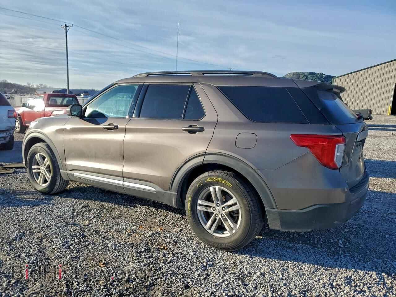 2021 FORD EXPLORER - VIN: 1FMSK7DH0MGB40649 - Photo 2