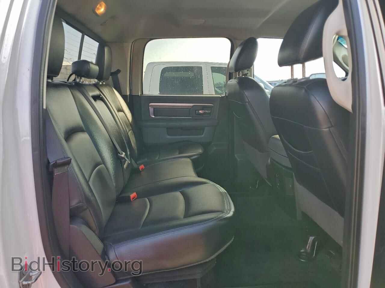 2015 RAM All Models - VIN: 3C6UR5DL3FG664734 - Photo 10