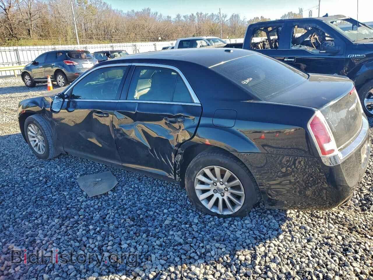 2013 CHRYSLER 300 - VIN: 2C3CCAAG1DH589992 - Фото 2