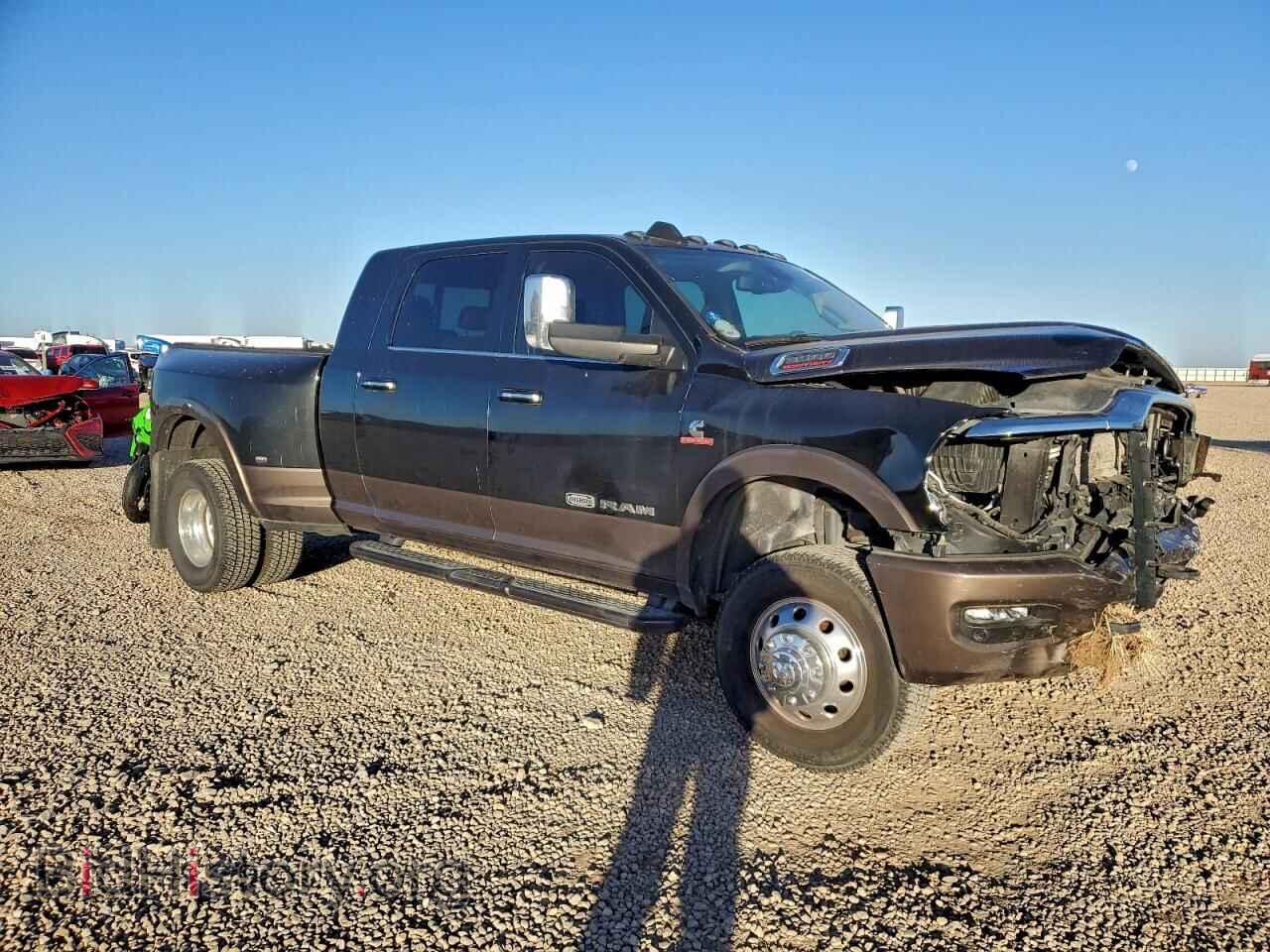 2022 RAM 3500 - VIN: 3C63RRNL3NG240132 - Фото 4