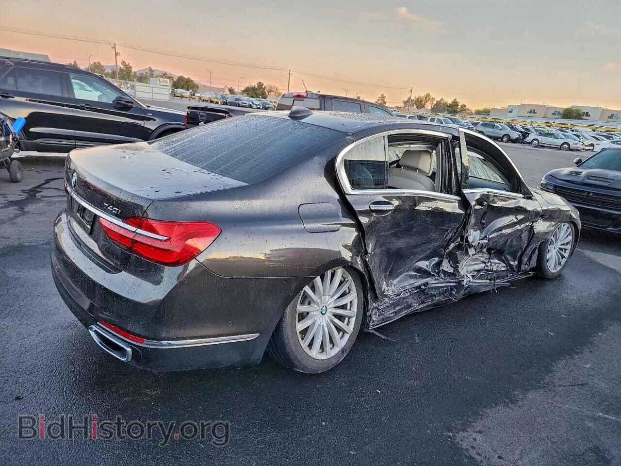 2016 BMW 7 SERIES - VIN: WBA7E2C55GG738488 - Фото 3