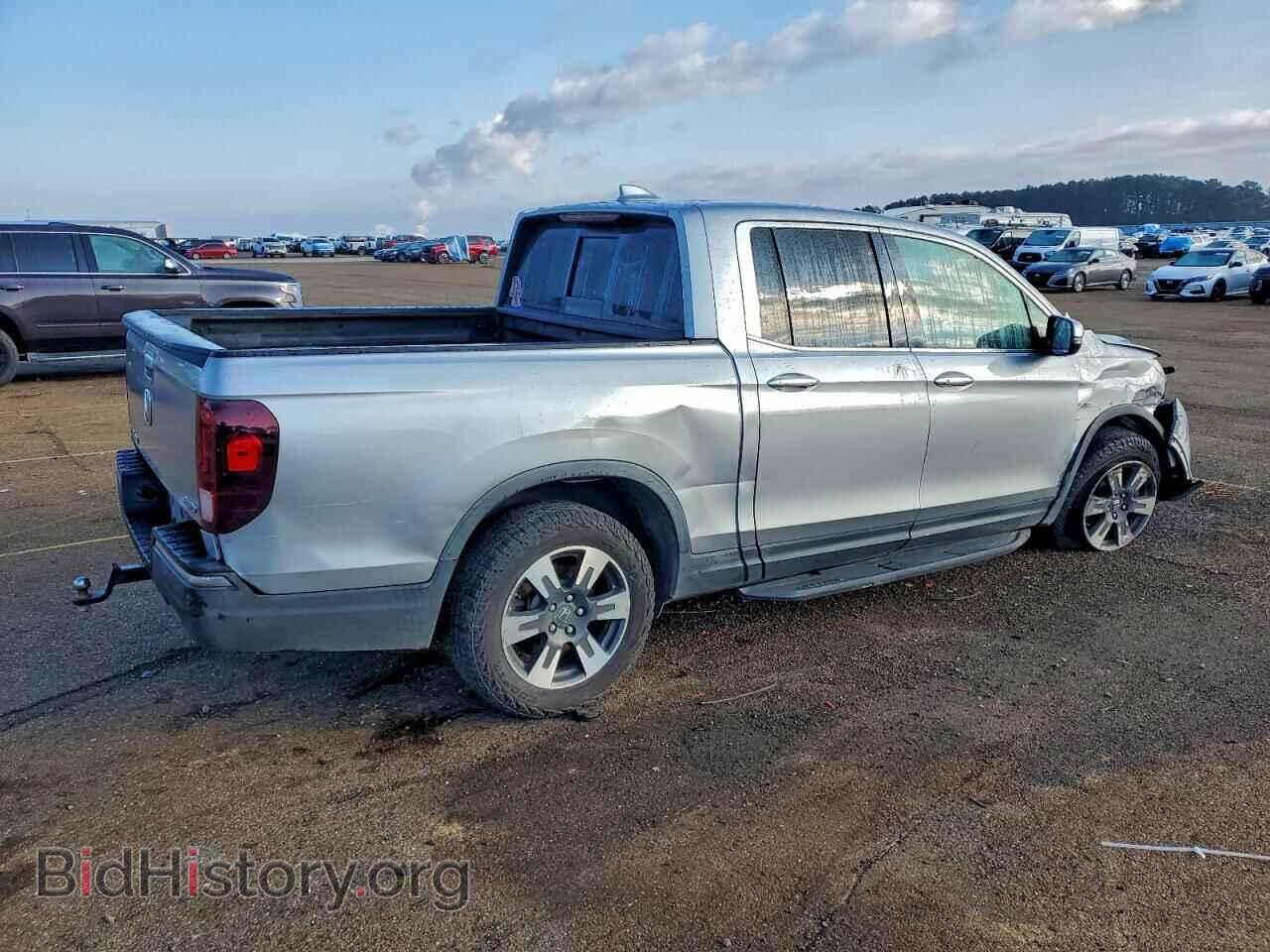 2017 HONDA RIDGELINE - VIN: 5FPYK3F77HB024674 - Фото 3