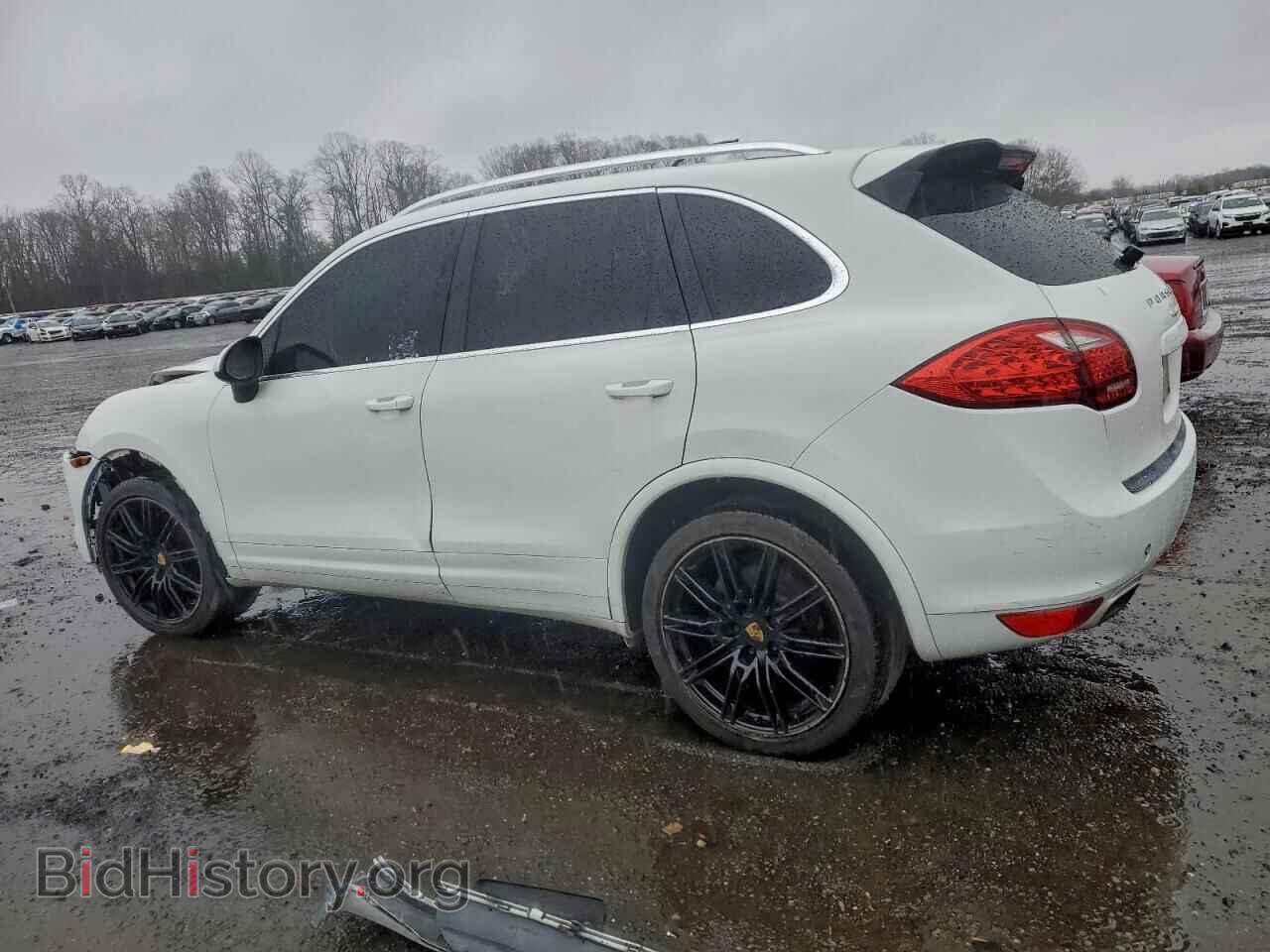 2014 PORSCHE CAYENNE - VIN: WP1AA2A21ELA93869 - Photo 2