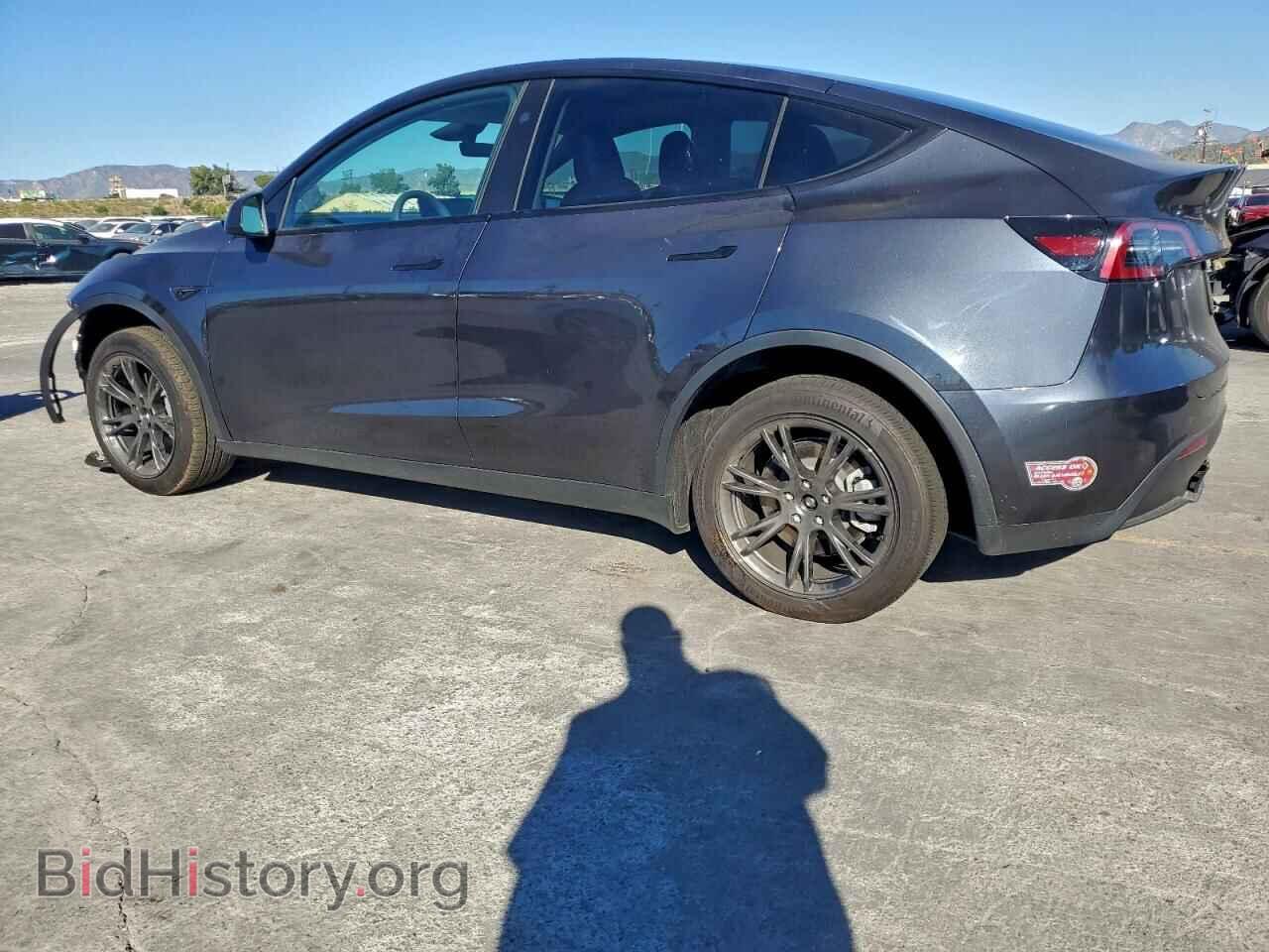 2024 TESLA MODEL Y - VIN: 7SAYGDED9RF123346 - Photo 2