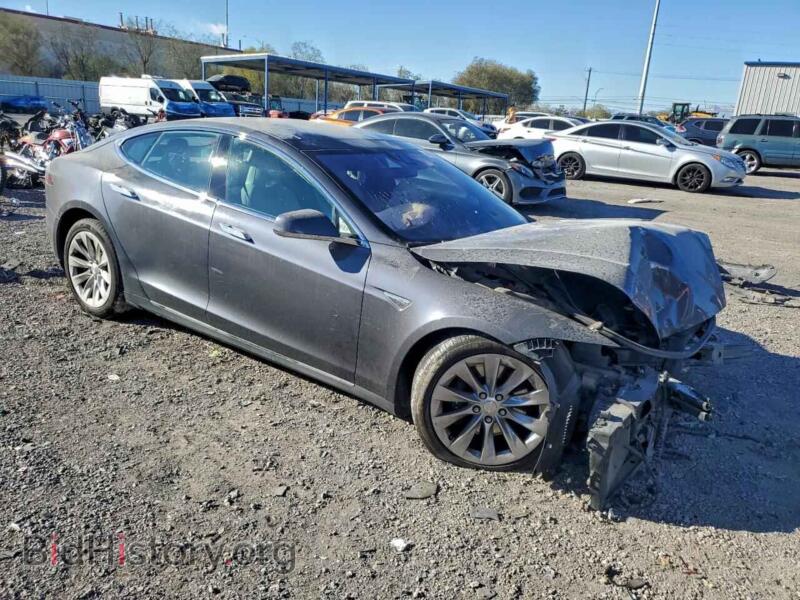 2016 Tesla MODEL S (VIN 5YJSA1E27GF135378) — фото 4 из 14