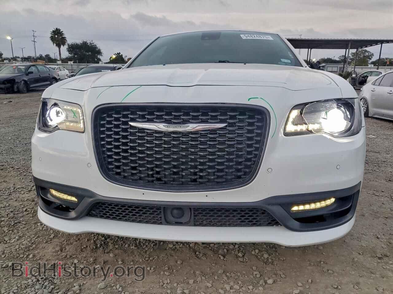 2017 CHRYSLER 300 - VIN: 2C3CCABGXHH572368 - Фото 5