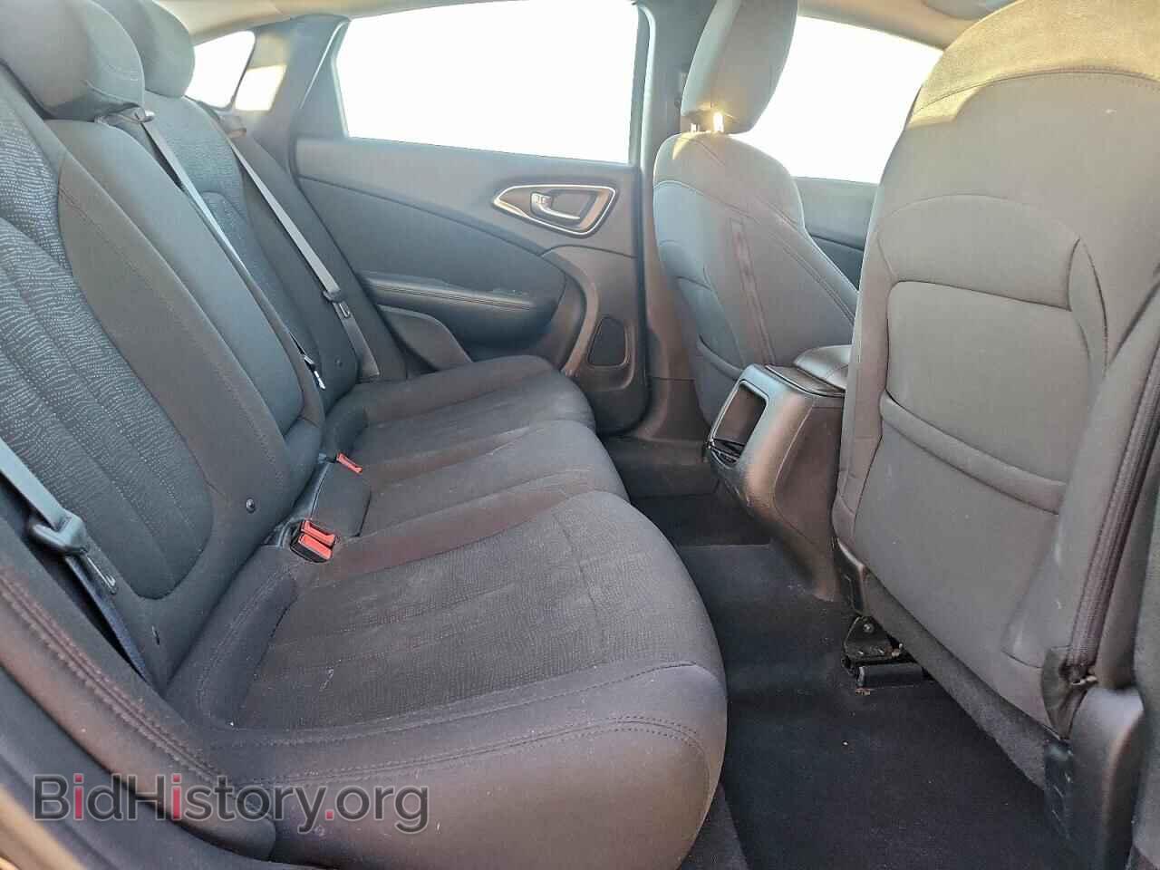 2016 CHRYSLER 200 - VIN: 1C3CCCAB9GN132861 - Фото 10