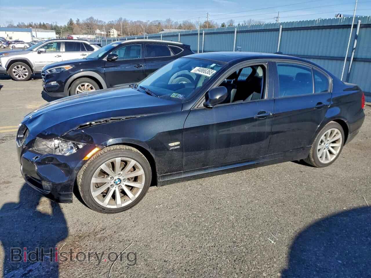 Фотография WBAPK73549A456581 - BMW 3 SERIES 2009