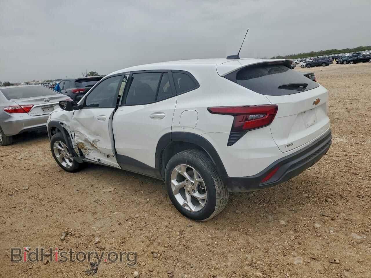 2024 CHEVROLET TRAX - VIN: KL77LFE22RC101794 - Фото 2