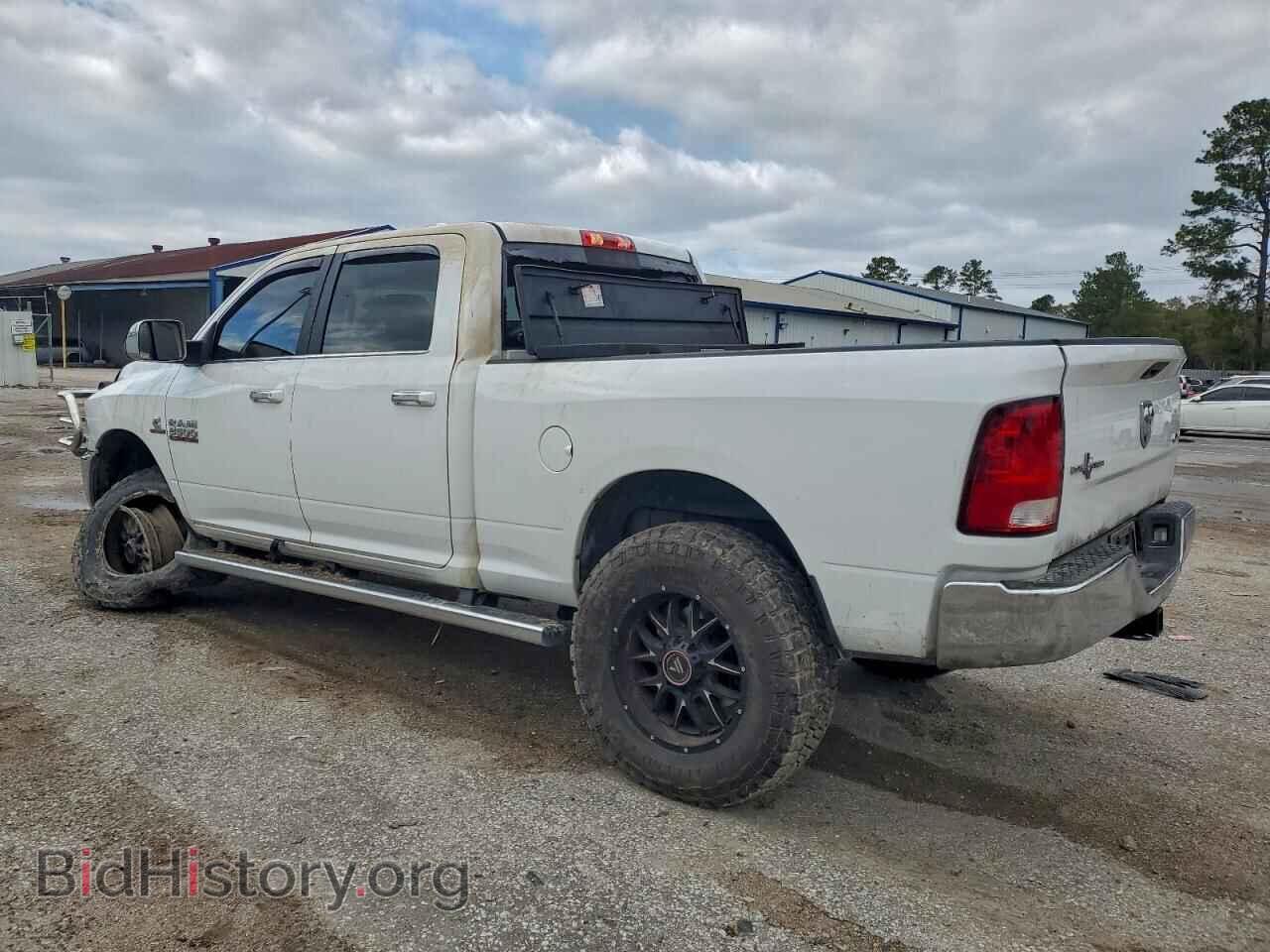 2018 RAM All Models - VIN: 3C6UR5DL2JG358777 - Фото 2
