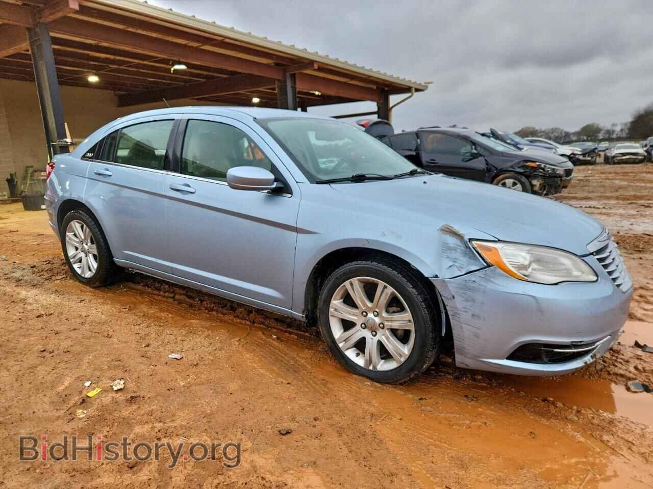 2013 CHRYSLER 200 - VIN: 1C3CCBBB2DN570982 - Photo 4