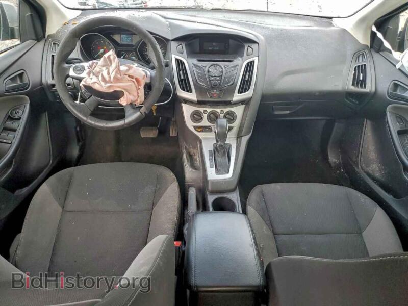 2012 Ford FOCUS (VIN 1FAHP3F21CL372948) — photo 8 of 14