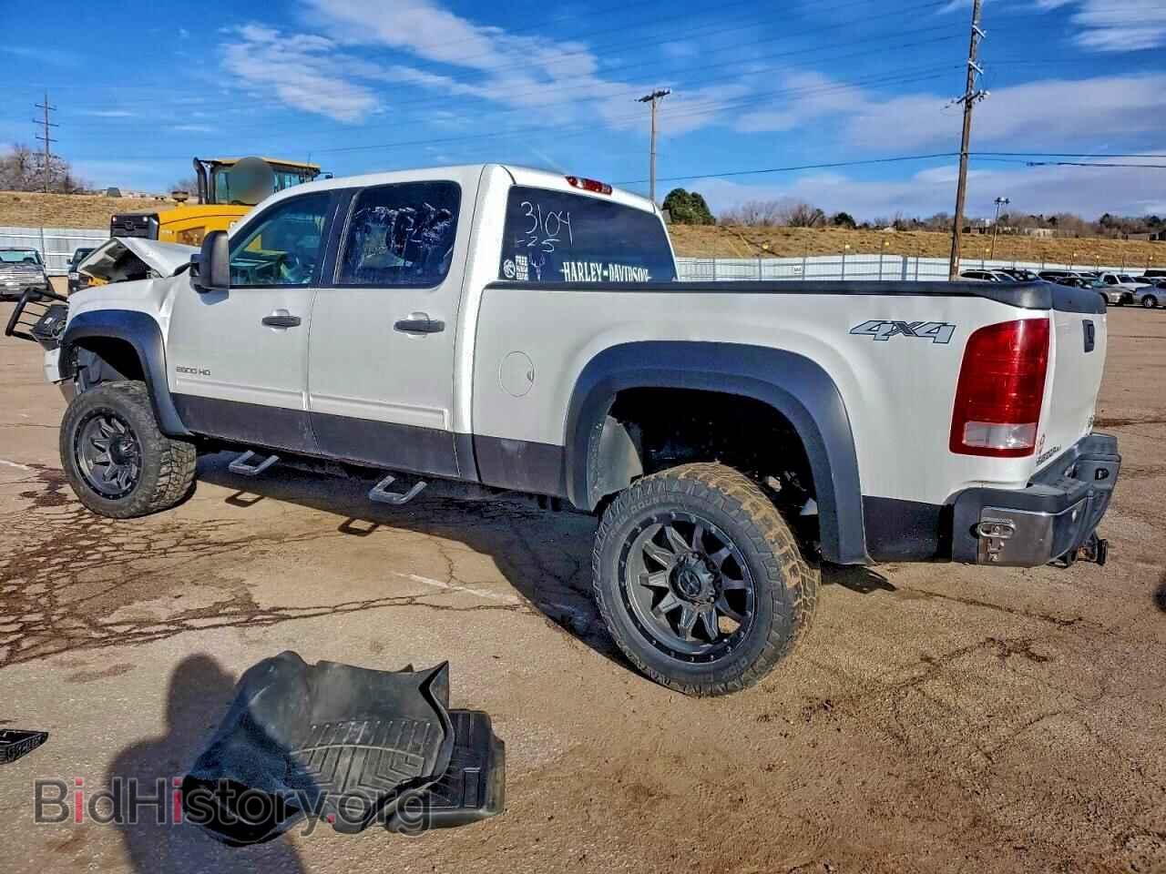 2011 GMC SIERRA - VIN: 1GT120CGXBF141696 - Фото 2