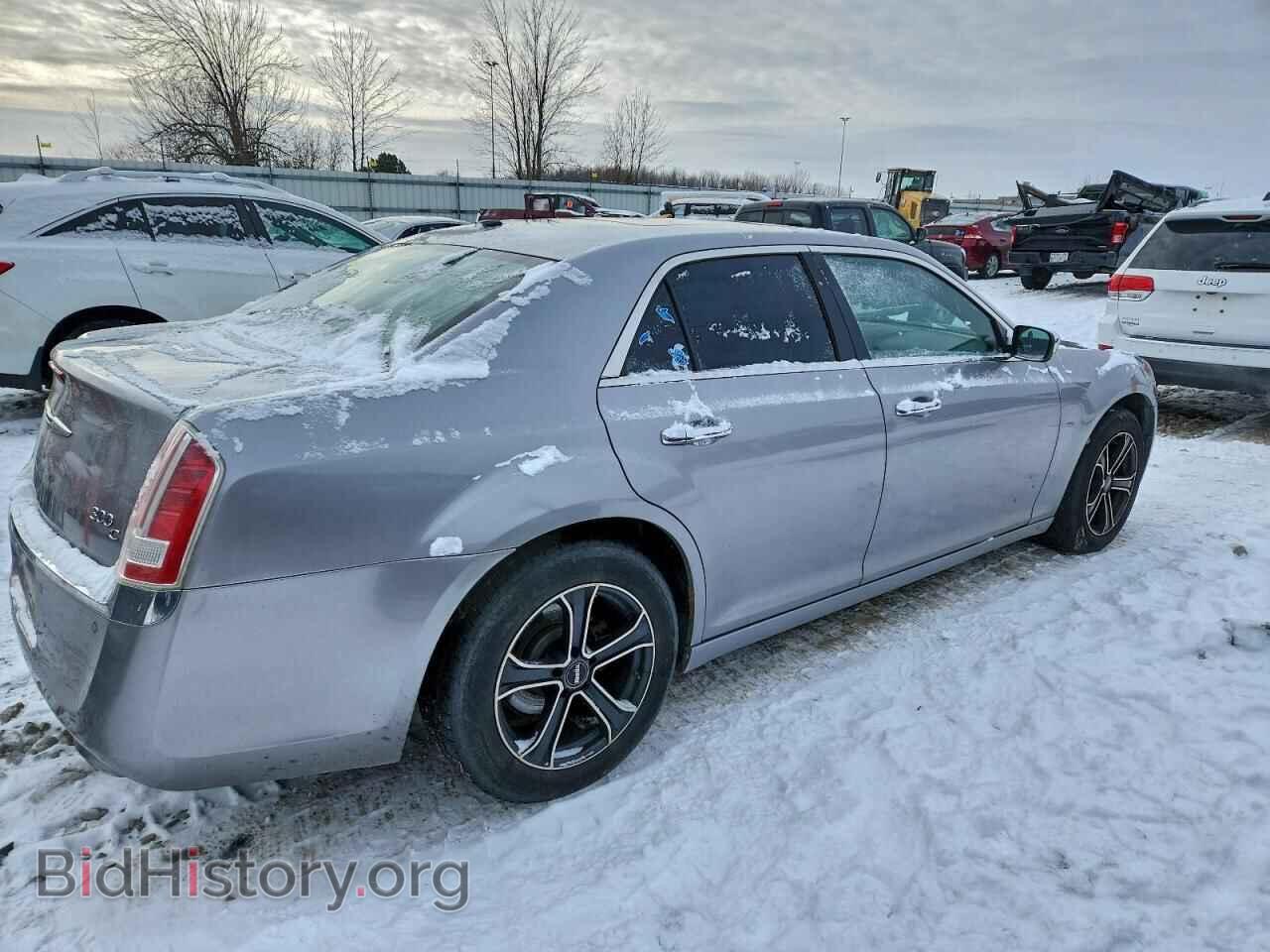 2011 CHRYSLER 300 - VIN: 2C3CA6CT3BH522563 - Фото 3