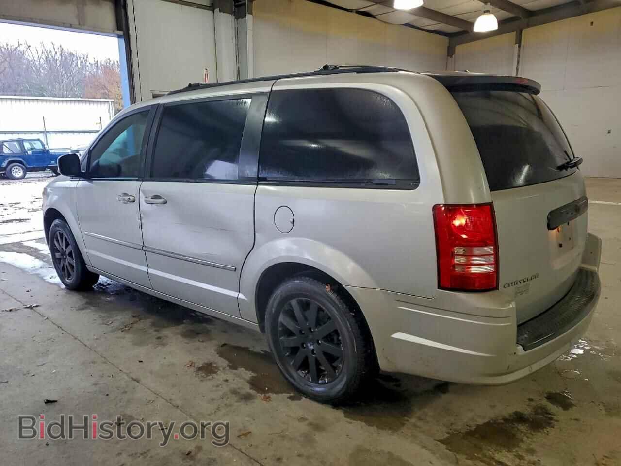 2010 CHRYSLER MINIVAN - VIN: 2A4RR5D12AR104116 - Фото 2