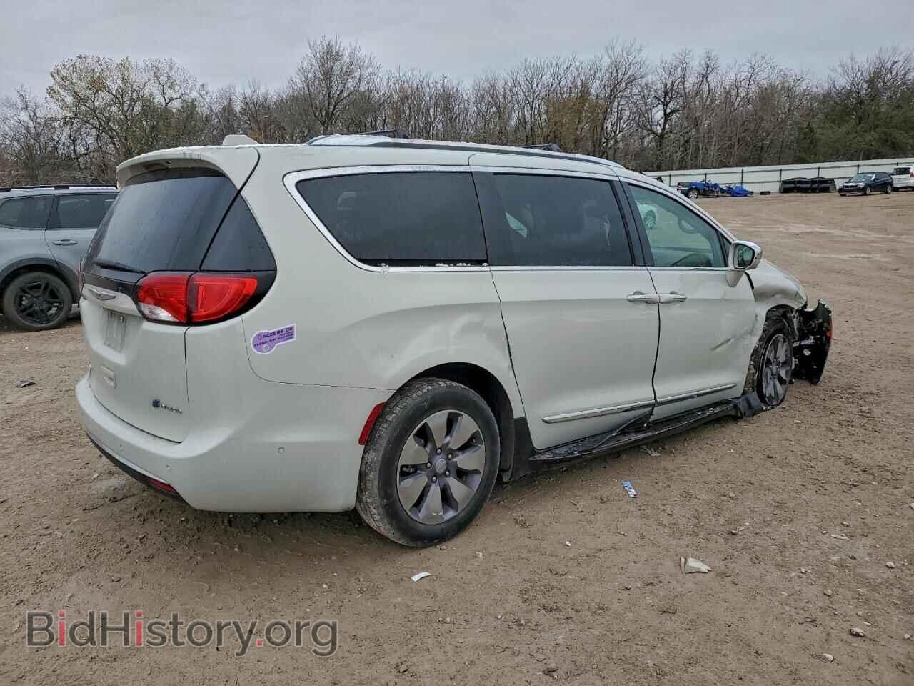 2019 CHRYSLER PACIFICA - VIN: 2C4RC1N76KR715660 - Фото 3