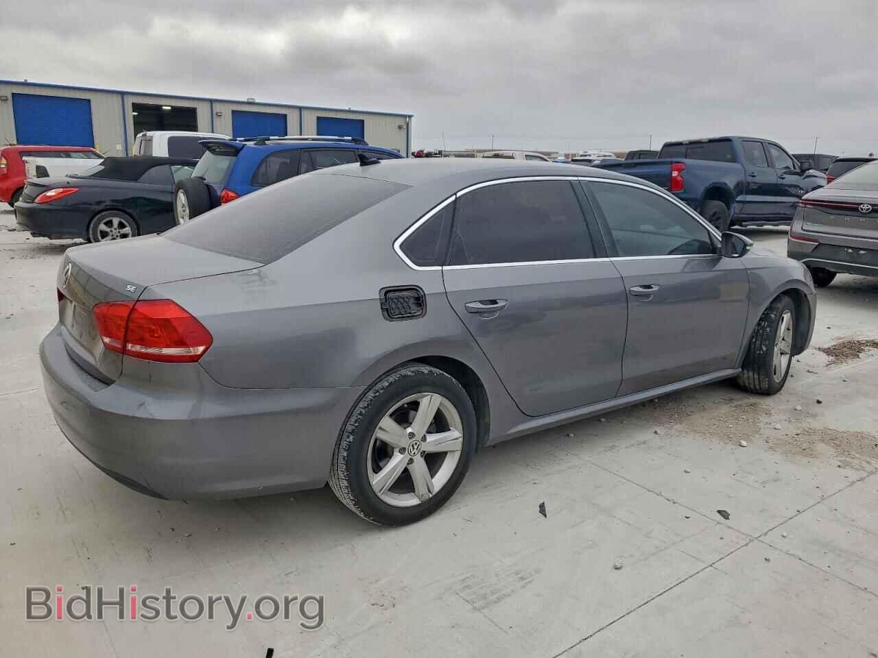2012 VOLKSWAGEN PASSAT - VIN: 1VWBH7A37CC055046 - Фото 3