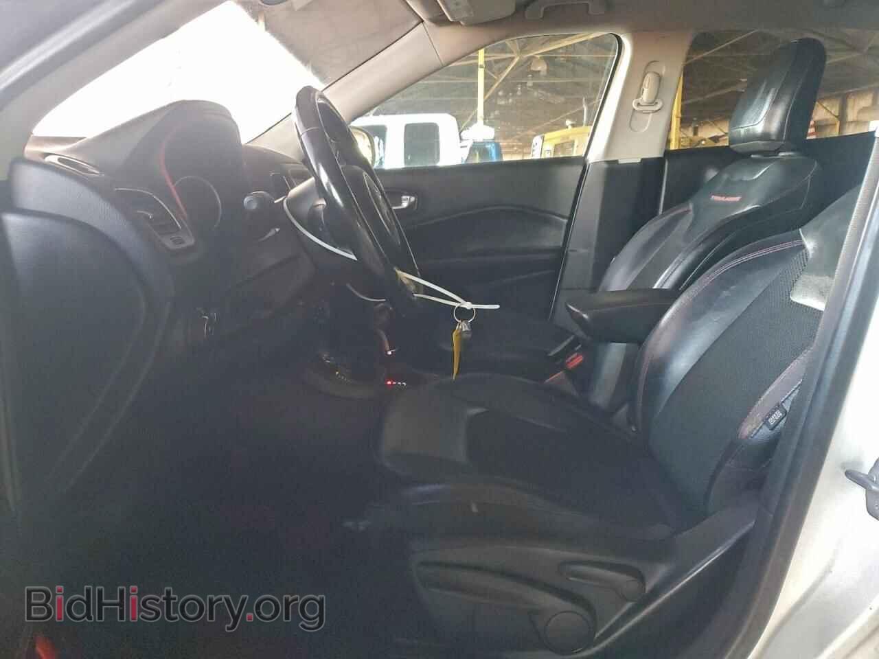 2019 JEEP COMPASS - VIN: 3C4NJDDB0KT639068 - Фото 7