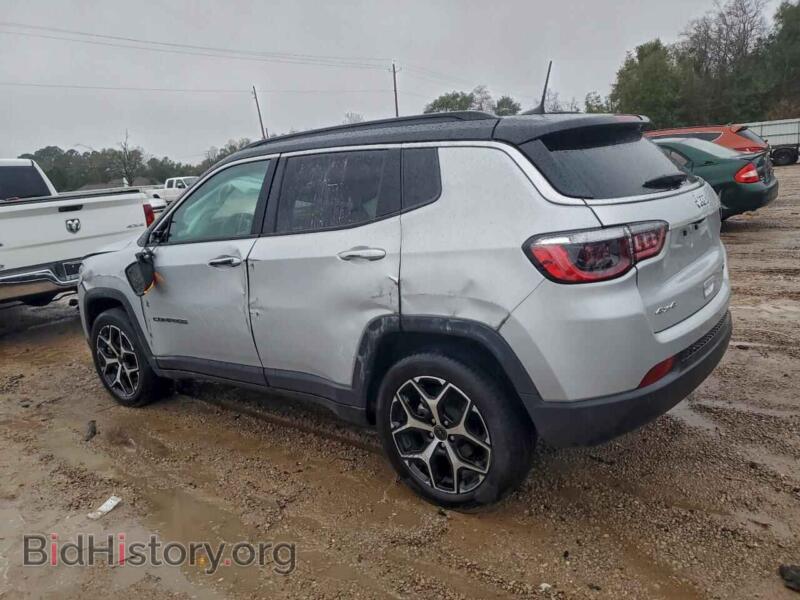 2025 Jeep COMPASS (VIN 3C4NJDCN3ST557198) — фото 2 из 12