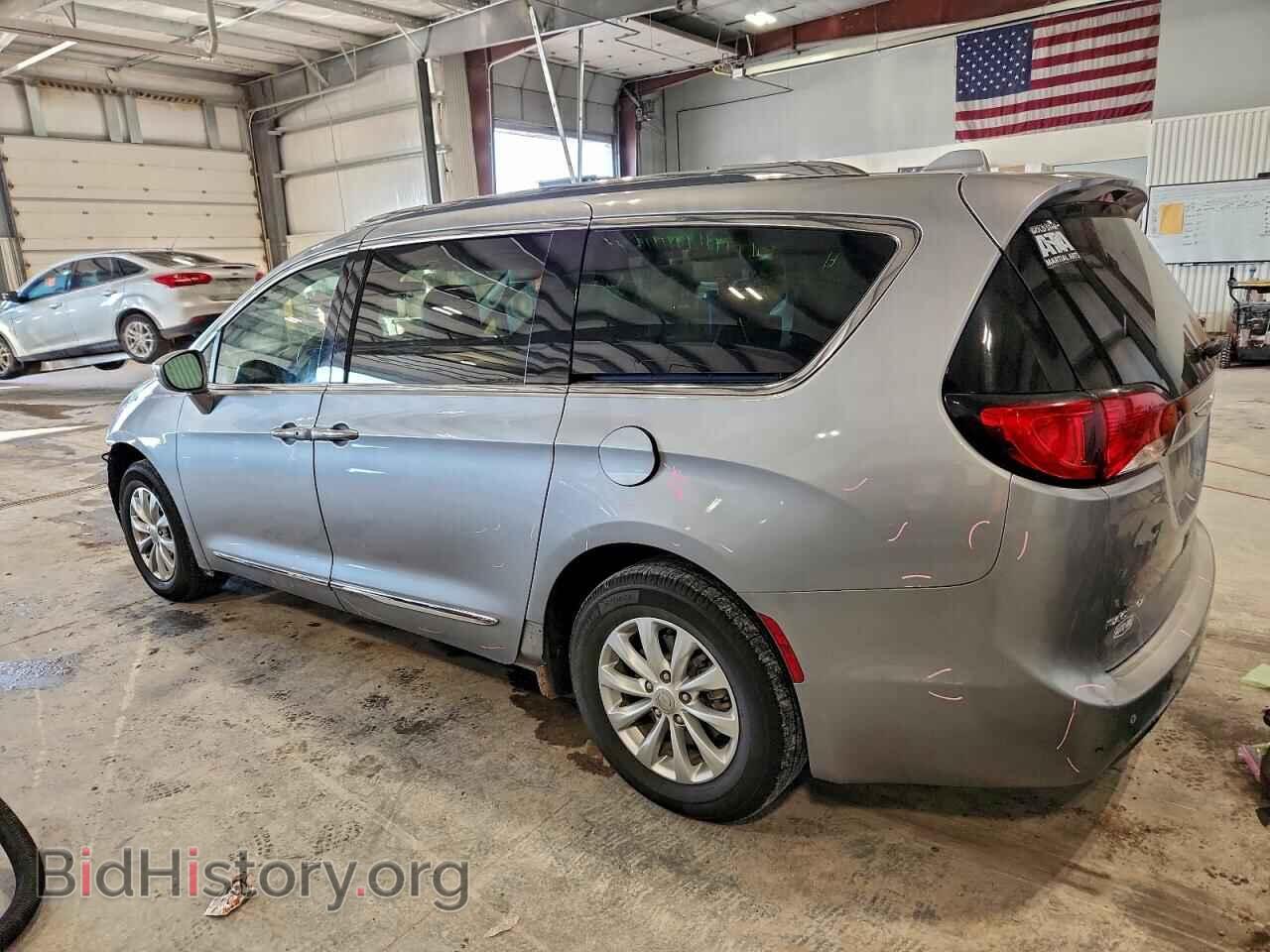 2018 CHRYSLER PACIFICA - VIN: 2C4RC1BG2JR186047 - Фото 2