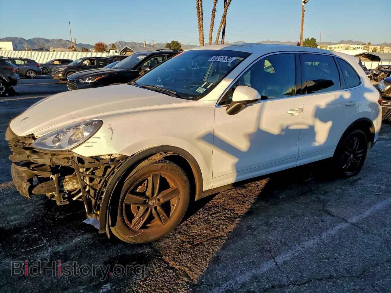 Photo WP1AA2A21BLA05219 - PORSCHE CAYENNE 2011