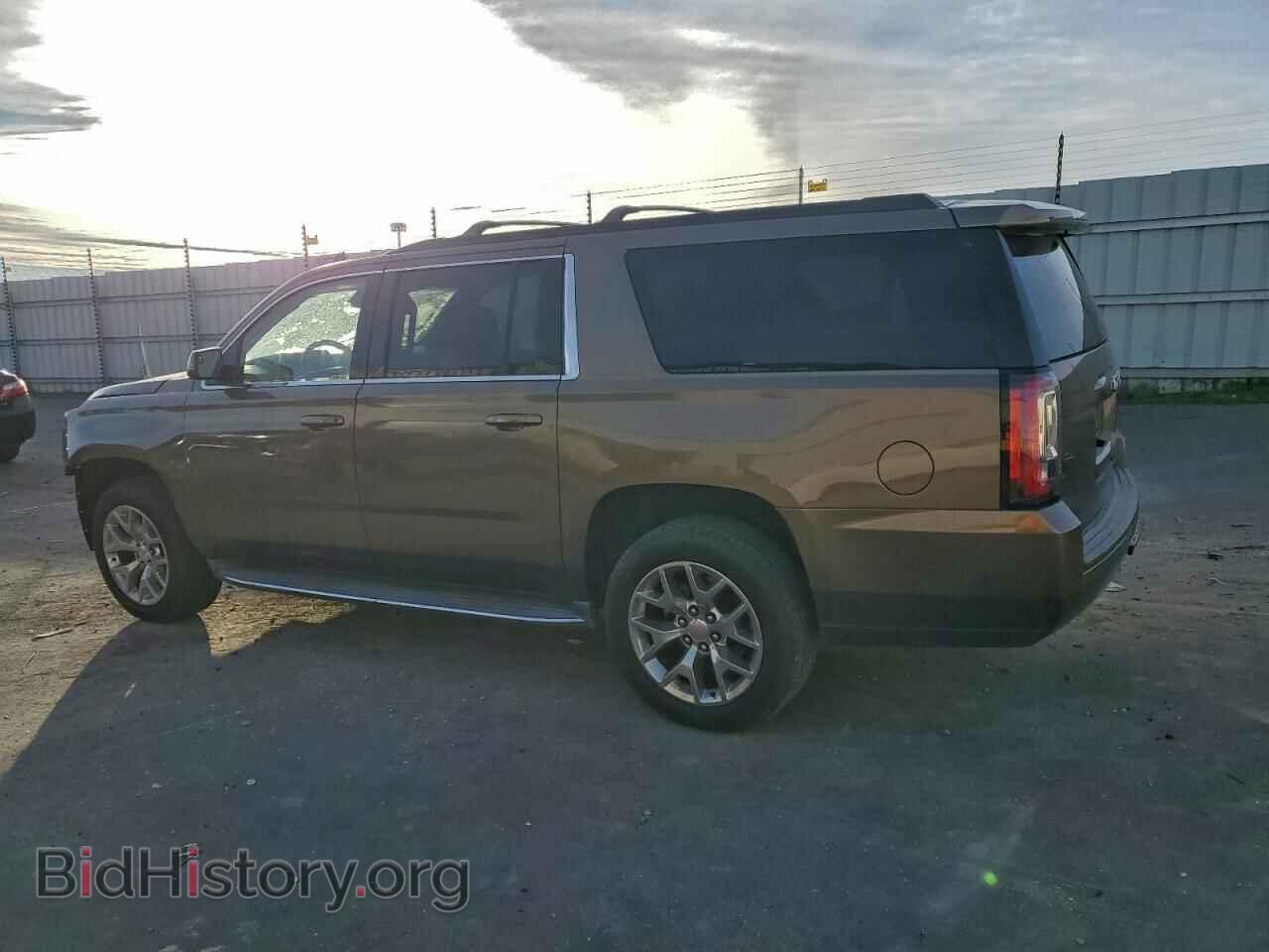 2015 GMC YUKON - VIN: 1GKS2GEC3FR709223 - Фото 2