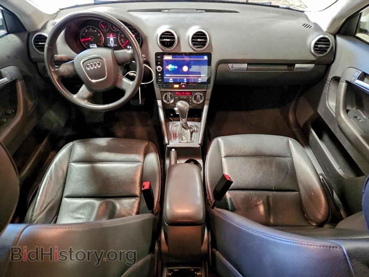 2010 AUDI A3 - VIN: WAUBEAFM3AA110933 - Фото 8