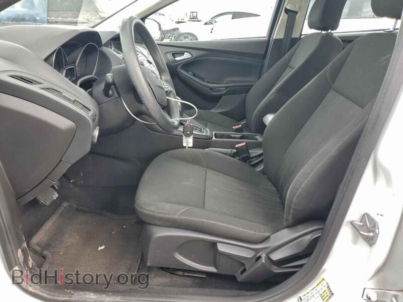 2016 Ford FOCUS (VIN 1FADP3F26GL364736) — фото 7 из 14