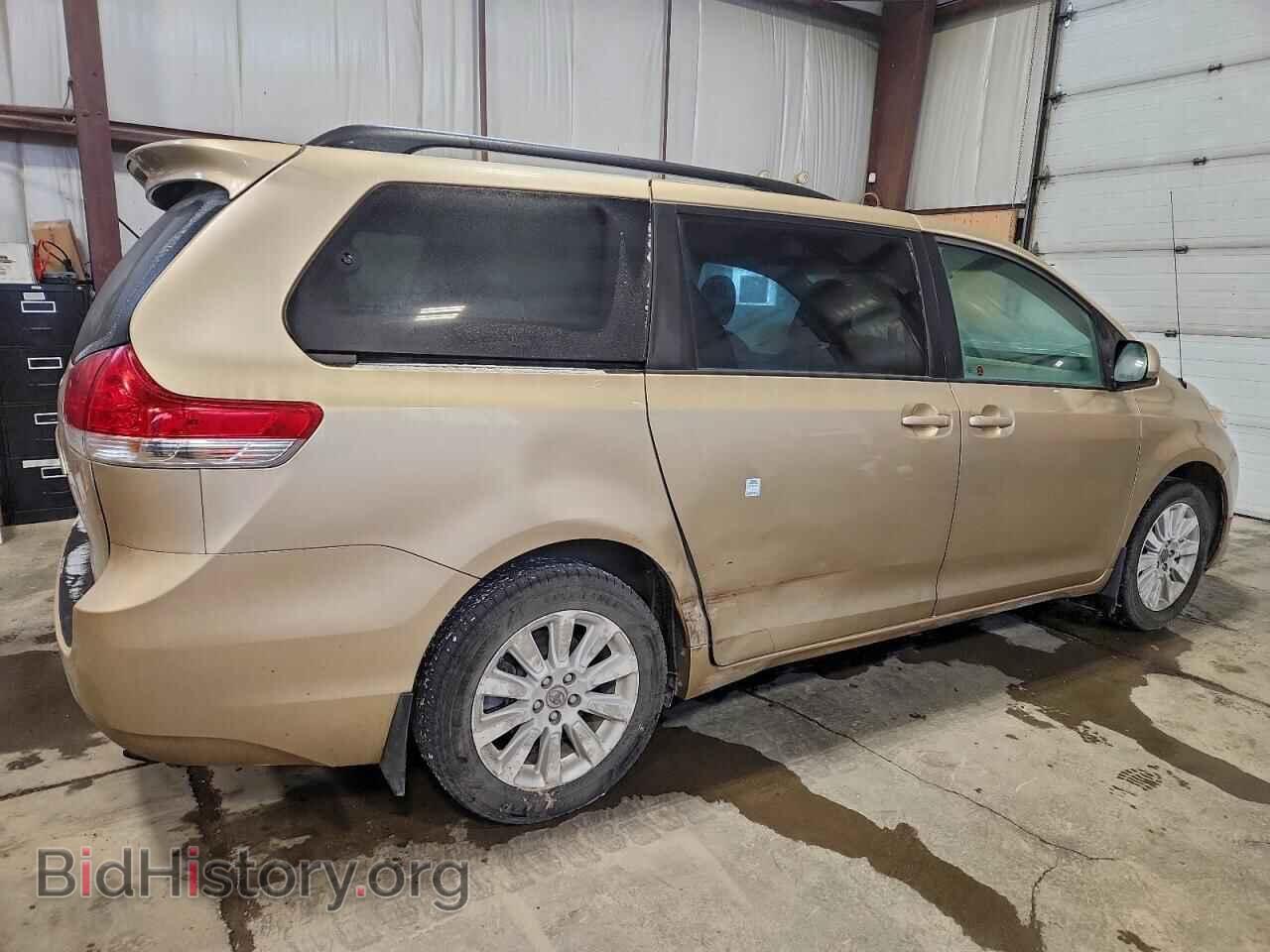 2011 TOYOTA All Models - VIN: 5TDJK3DC2BS007679 - Фото 3