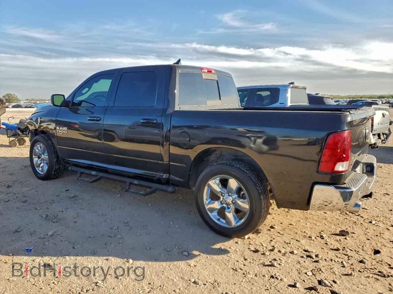 2019 RAM 1500 - VIN: 1C6RR6LT6KS539436 - Фото 2