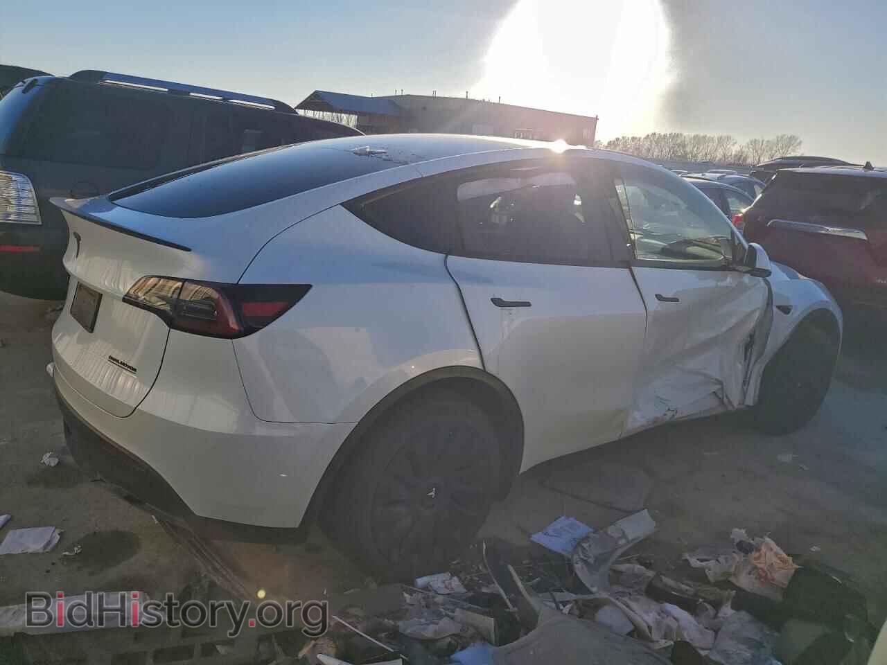 2025 TESLA MODEL Y - VIN: 7SAYGAEE2SF227643 - Фото 3