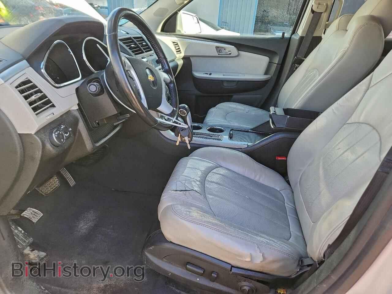 2011 CHEVROLET TRAVERSE - VIN: 1GNKVLED3BJ256922 - Фото 7