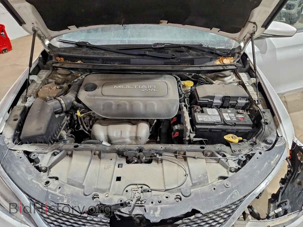 2015 CHRYSLER 200 - VIN: 1C3CCCFB5FN672067 - Фото 11