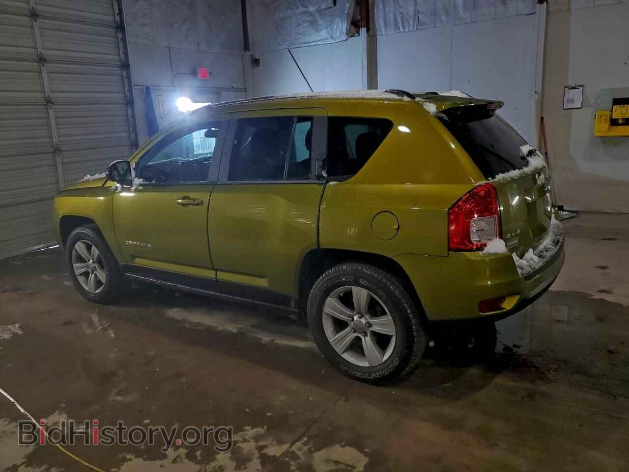 2012 JEEP COMPASS - VIN: 1C4NJDEB6CD572708 - Photo 2