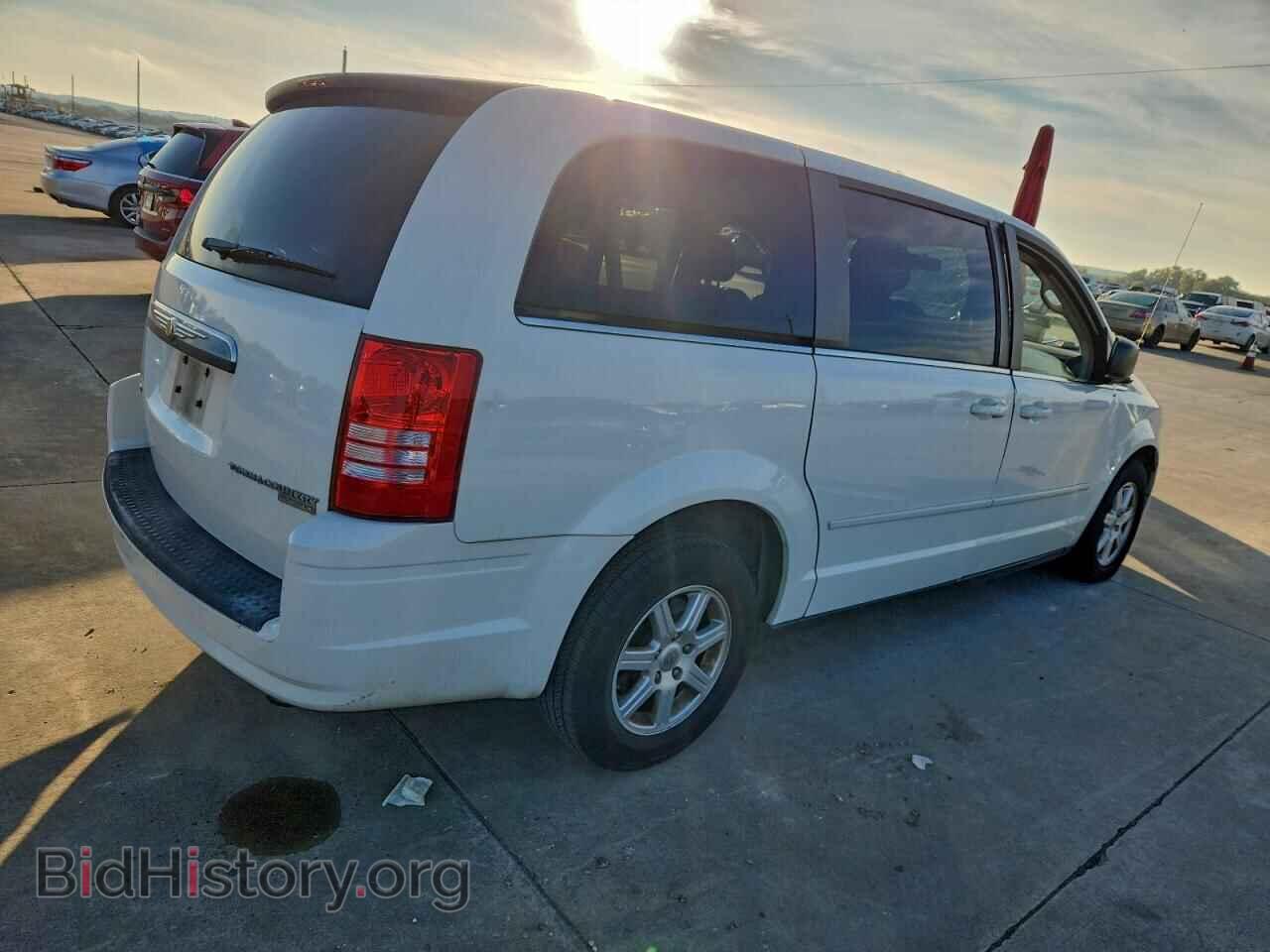 2010 CHRYSLER MINIVAN - VIN: 2A4RR2D18AR431277 - Фото 3